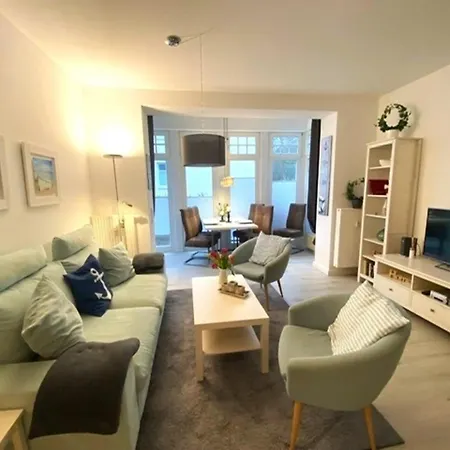 Palais Am Park - 14-10 Ostseebad Kühlungsborn